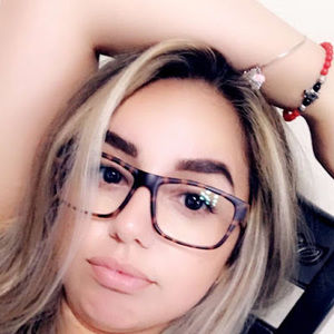 Meet your Posher, Karla